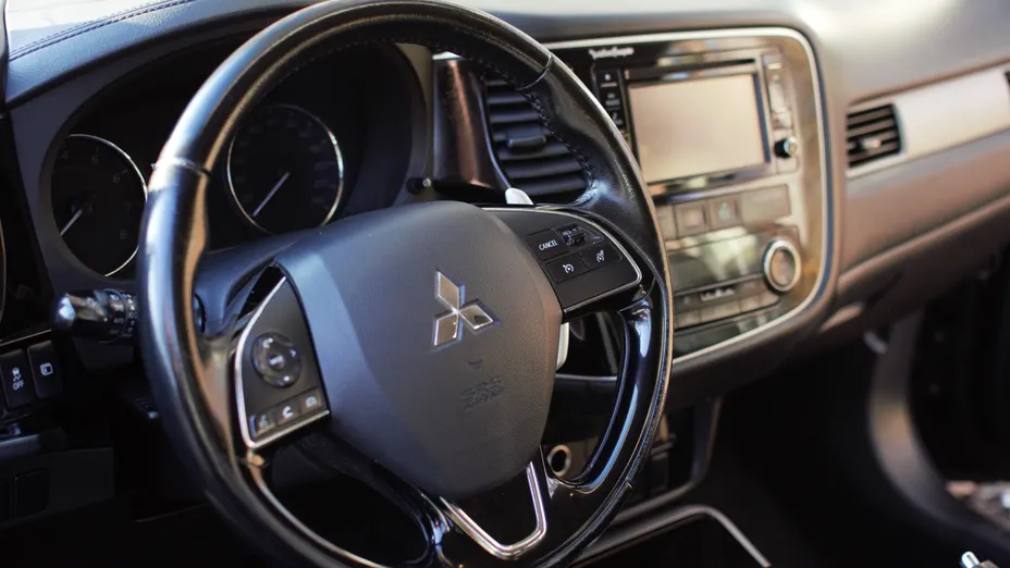 MITSUBISHI Outlander Outlander 2.0 Intense + 4WD CVT