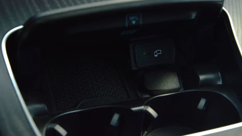 MERCEDES-BENZ E Klasa E 220 d AMG/Avantgarde