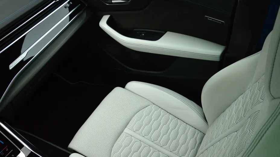 AUDI Q8 RS Q8 TFSI mHEV Quattro Tiptronic