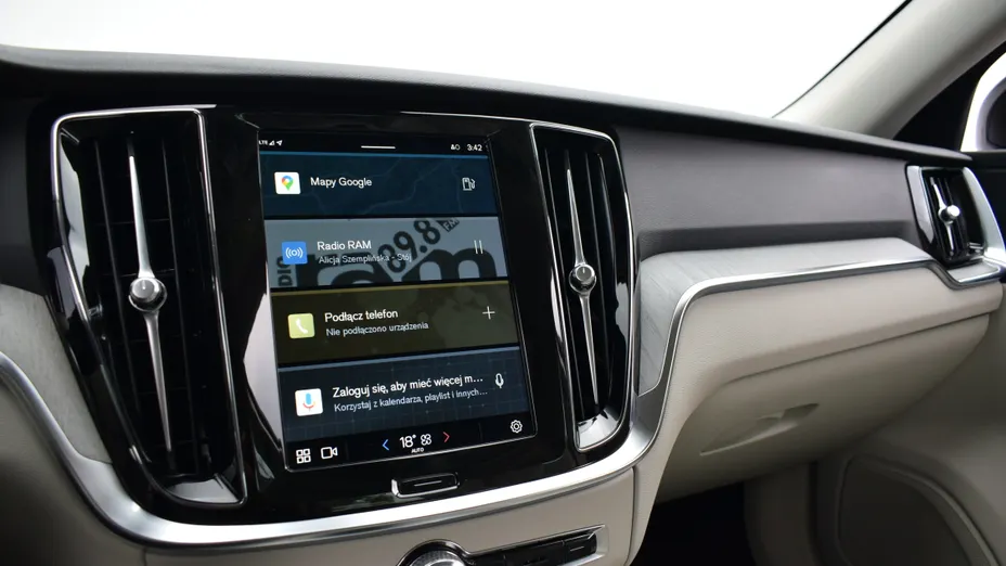 VOLVO S60 S60 B4 B Plus Dark aut