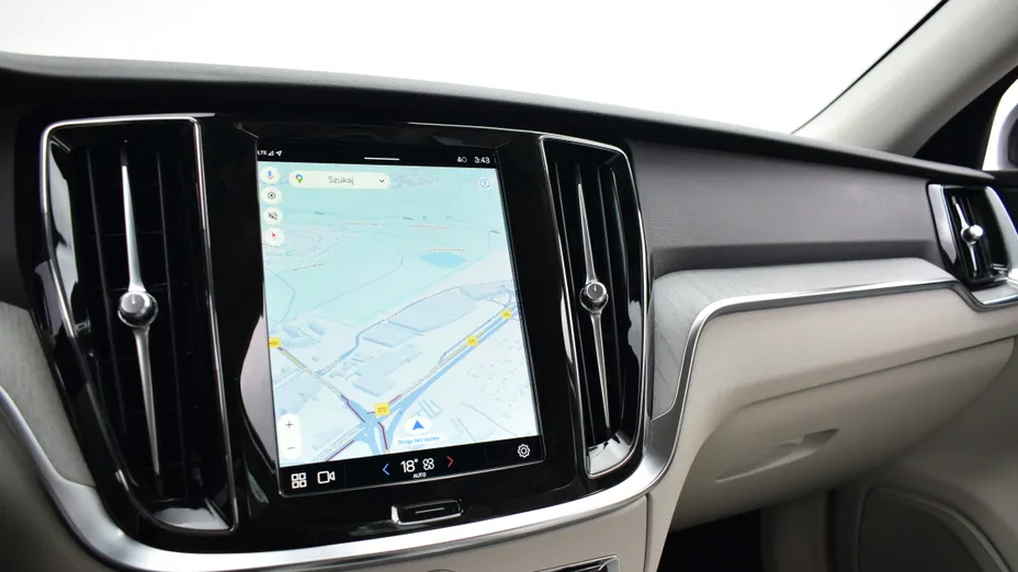 VOLVO S60 S60 B4 B Plus Dark aut