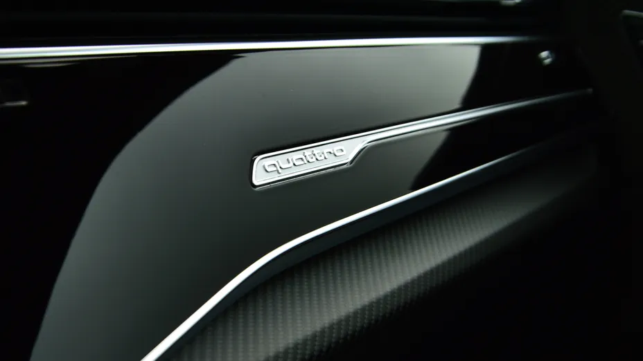 AUDI Q8 RS Q8 TFSI mHEV Quattro Tiptronic