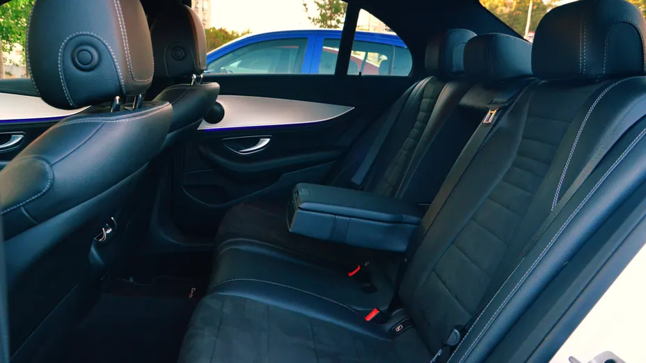 MERCEDES-BENZ E Klasa E 220 d 9G-TRONIC