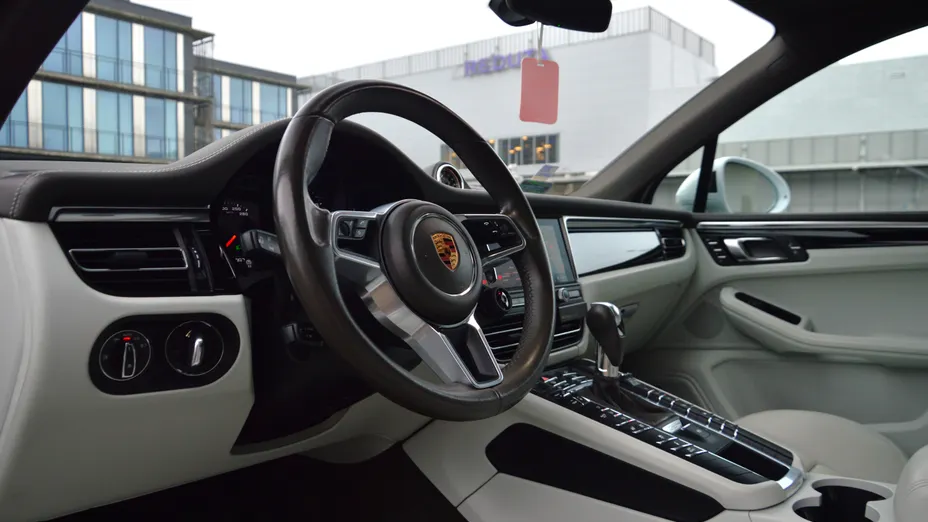 PORSCHE Macan Macan