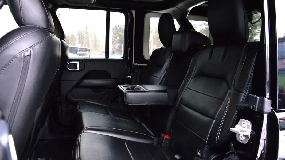 JEEP Wrangler Wrangler Unlimited 2.0 Turbo PHEV 4xe Sahara aut