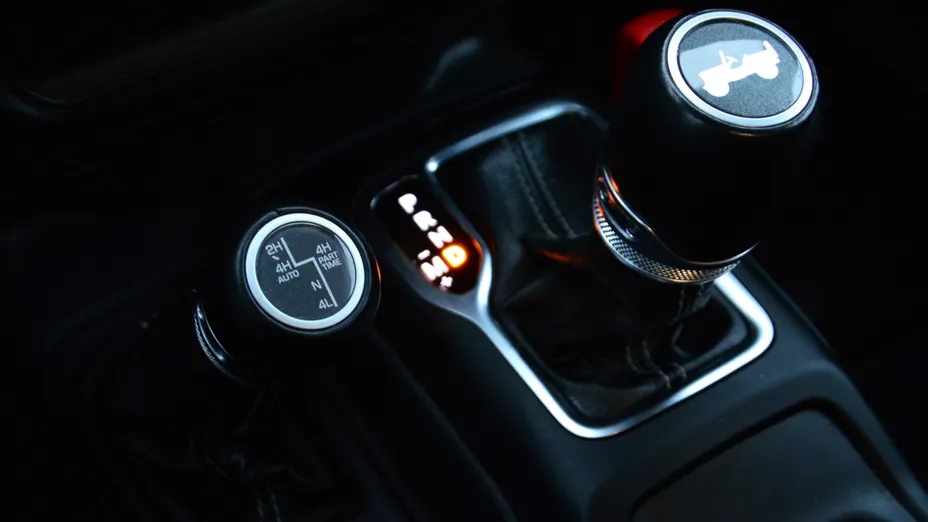 JEEP Wrangler Wrangler Unlimited 2.0 Turbo PHEV 4xe Sahara aut