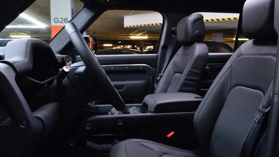 LAND ROVER Defender Defender 110 3.0 D300 mHEV X-Dynamic HSE