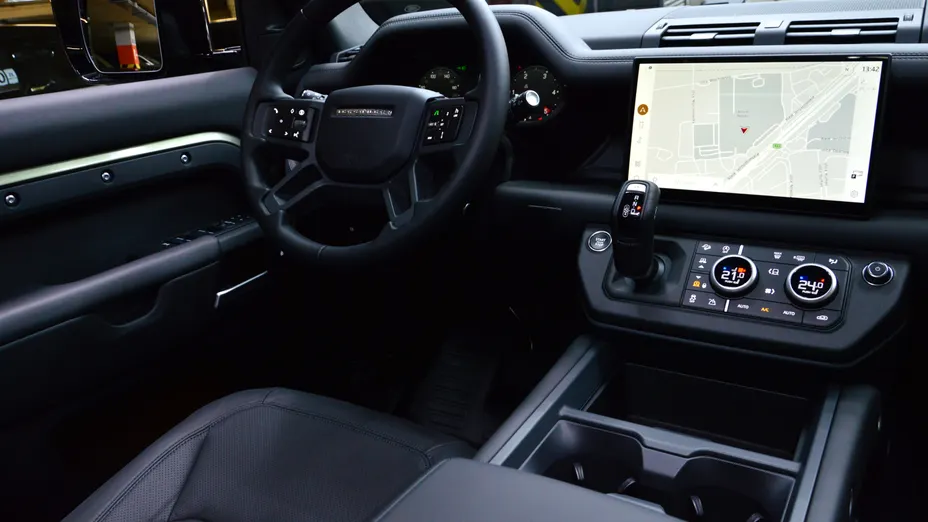 LAND ROVER Defender Defender 110 3.0 D300 mHEV X-Dynamic HSE