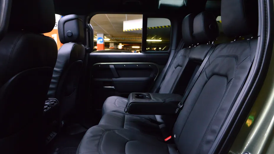 LAND ROVER Defender Defender 110 3.0 D300 mHEV X-Dynamic HSE