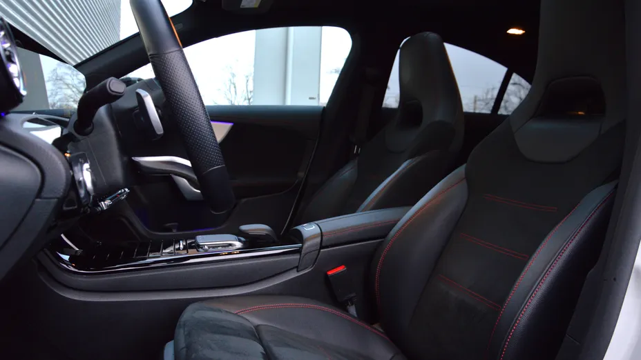 MERCEDES-BENZ CLA CLA 250 e AMG Line 8G-DCT