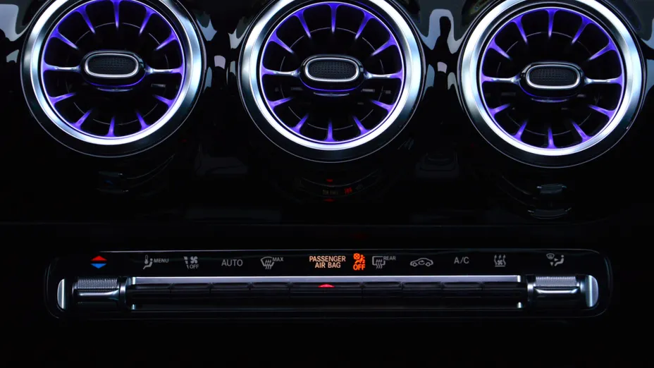 MERCEDES-BENZ CLA CLA 250 e AMG Line 8G-DCT