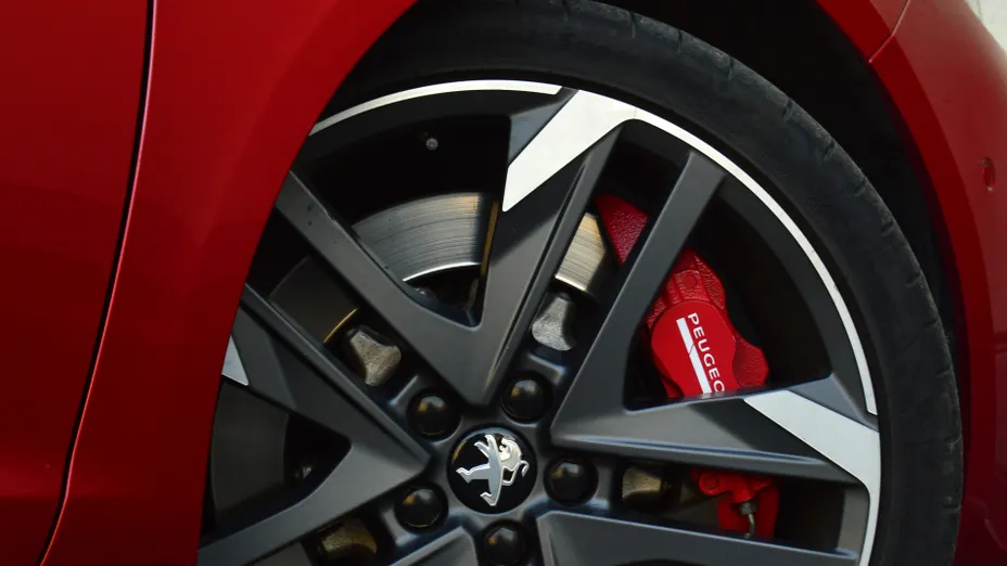 PEUGEOT 308 308 1.6 e-THP GTi by Peugeot Sport S&S