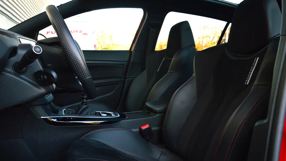 PEUGEOT 308 308 1.6 e-THP GTi by Peugeot Sport S&S