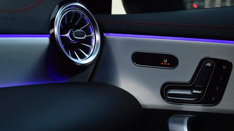 MERCEDES-BENZ CLA CLA 250 e AMG Line 8G-DCT