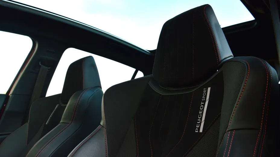 PEUGEOT 308 308 1.6 e-THP GTi by Peugeot Sport S&S