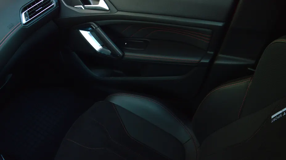 PEUGEOT 308 308 1.6 e-THP GTi by Peugeot Sport S&S