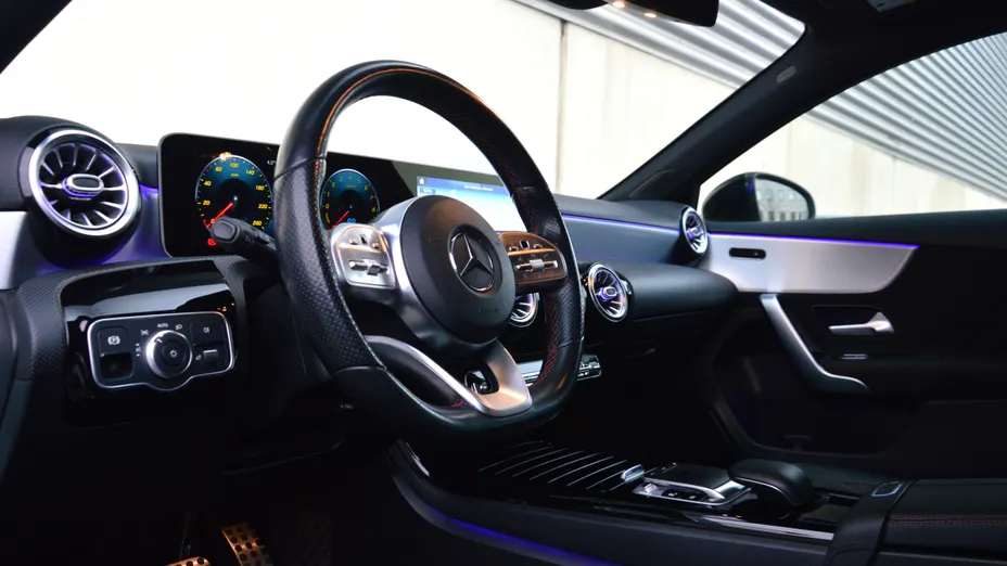 MERCEDES-BENZ A Klasa A 250 e AMG Line 8G-DCT