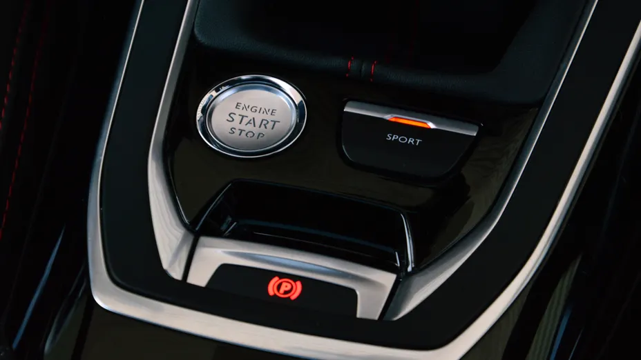 PEUGEOT 308 308 1.6 e-THP GTi by Peugeot Sport S&S