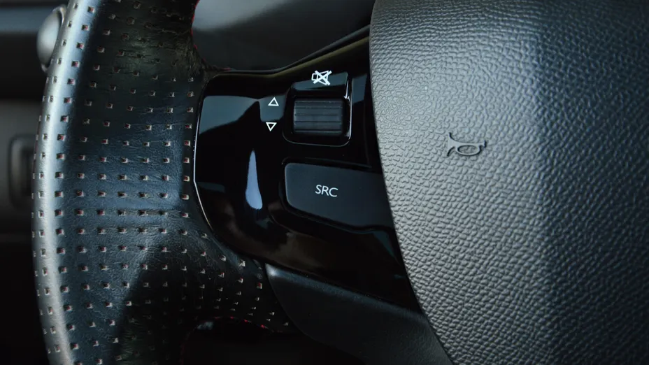 PEUGEOT 308 308 1.6 e-THP GTi by Peugeot Sport S&S