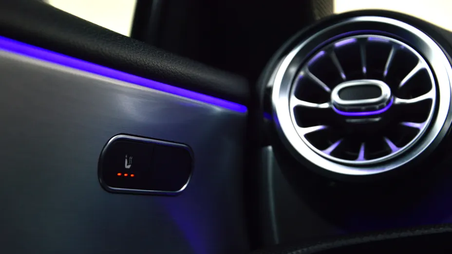 MERCEDES-BENZ A Klasa A 250 e AMG Line 8G-DCT