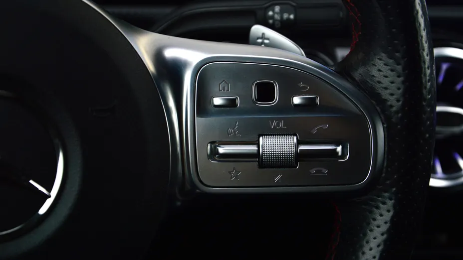 MERCEDES-BENZ A Klasa A 250 e AMG Line 8G-DCT