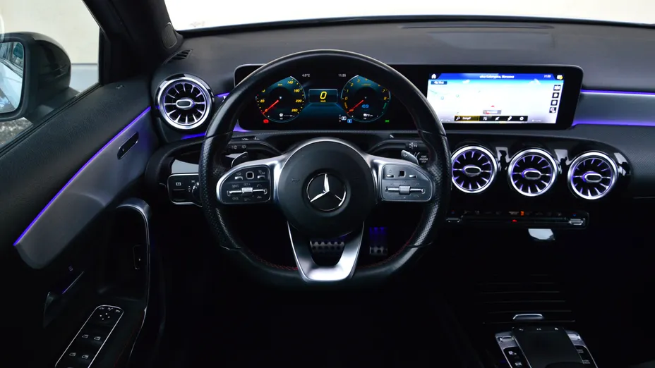 MERCEDES-BENZ A Klasa A 250 e AMG Line 8G-DCT