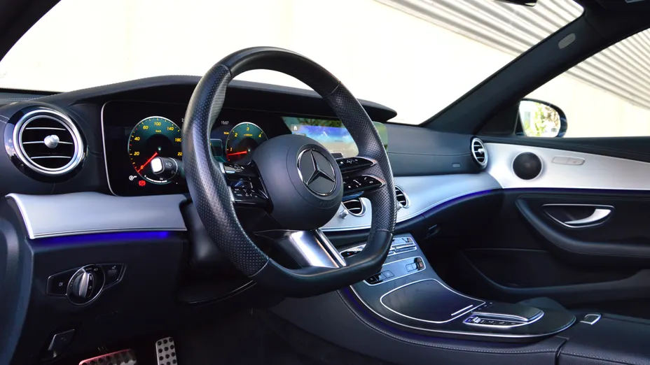 MERCEDES-BENZ E Klasa E 220 d