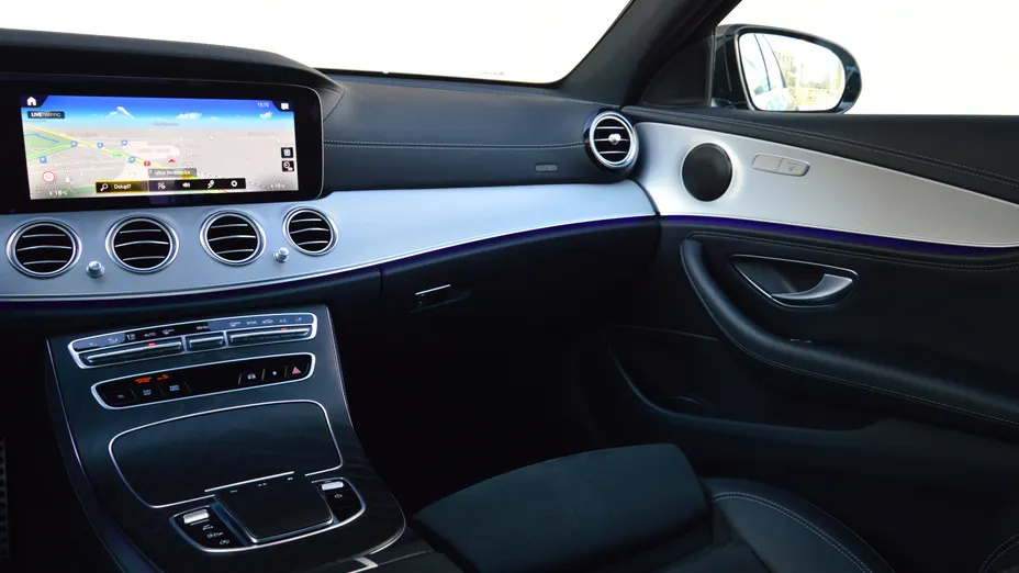 MERCEDES-BENZ E Klasa E 220 d