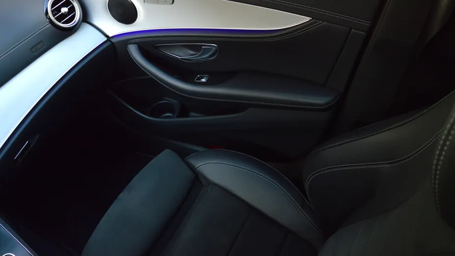 MERCEDES-BENZ E Klasa E 220 d