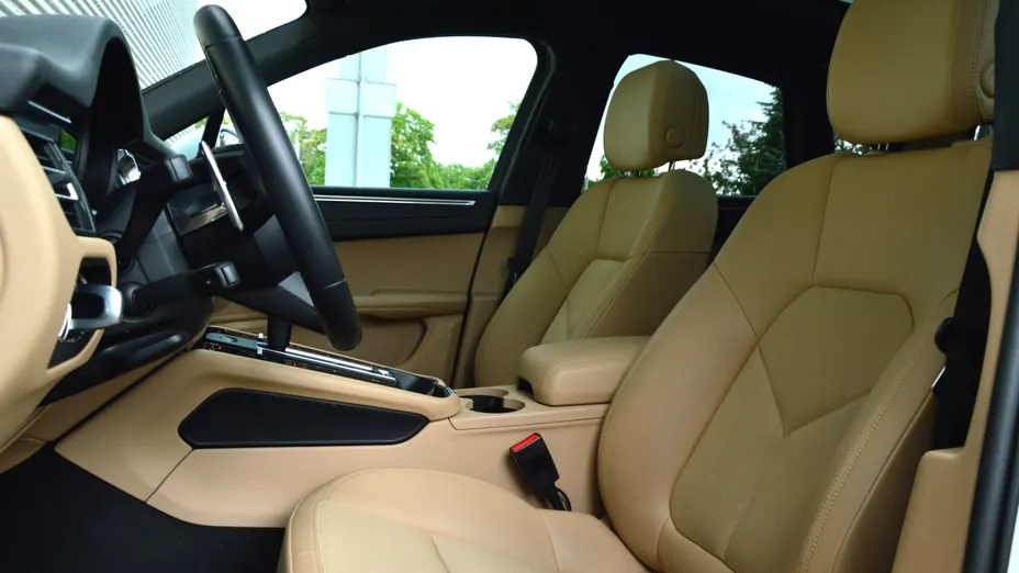 PORSCHE Macan Macan