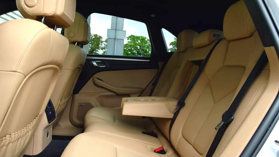PORSCHE Macan Macan