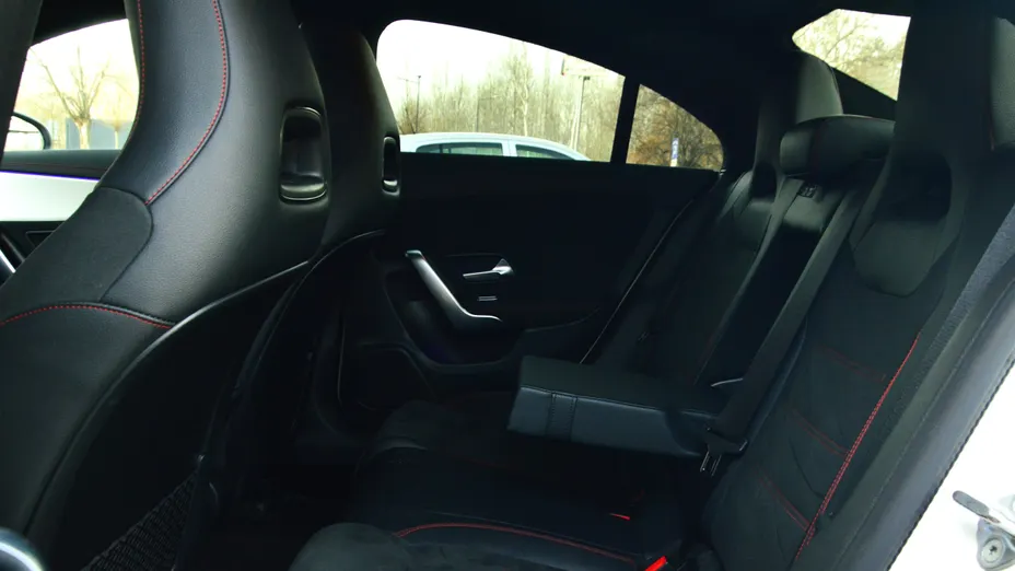 MERCEDES-BENZ CLA CLA 250 e AMG Line 8G-DCT