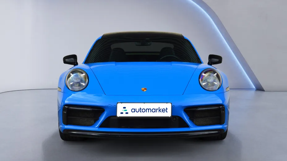 PORSCHE 911 911 Carrera 4 GTS