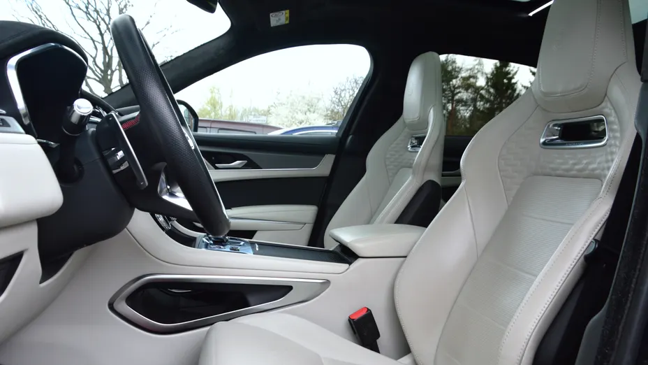 JAGUAR F-Pace F-Pace 5.0 V8 P550 AWD SVR