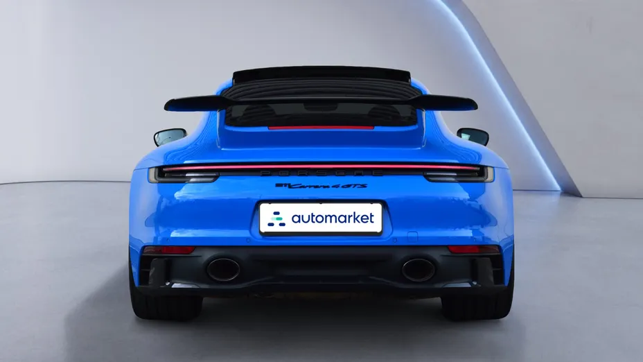 PORSCHE 911 911 Carrera 4 GTS