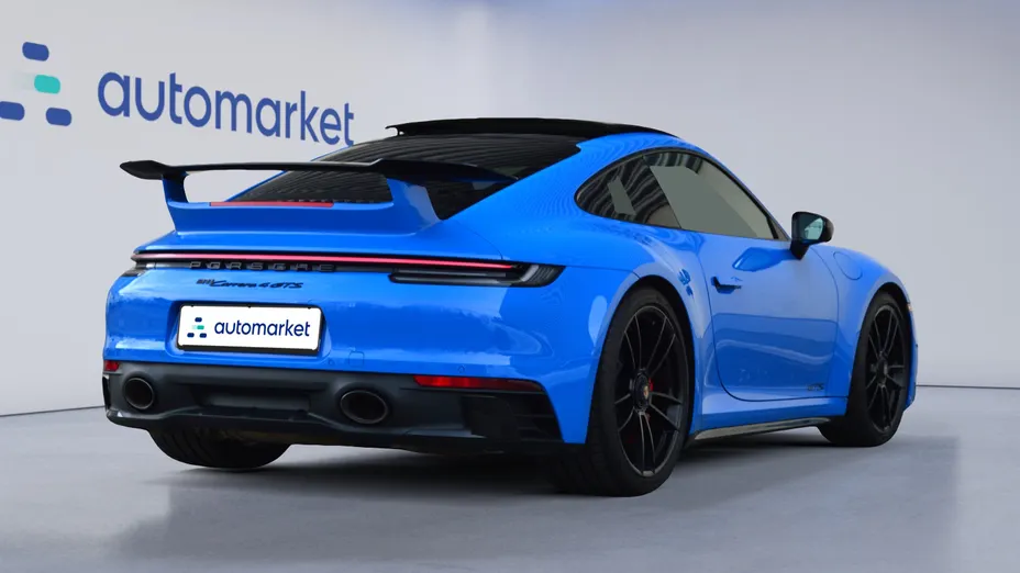 PORSCHE 911 911 Carrera 4 GTS
