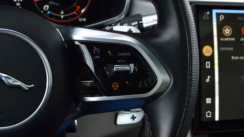 JAGUAR F-Pace F-Pace 5.0 V8 P550 AWD SVR