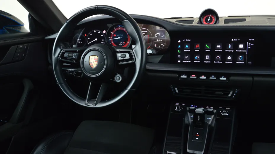 PORSCHE 911 911 Carrera 4 GTS