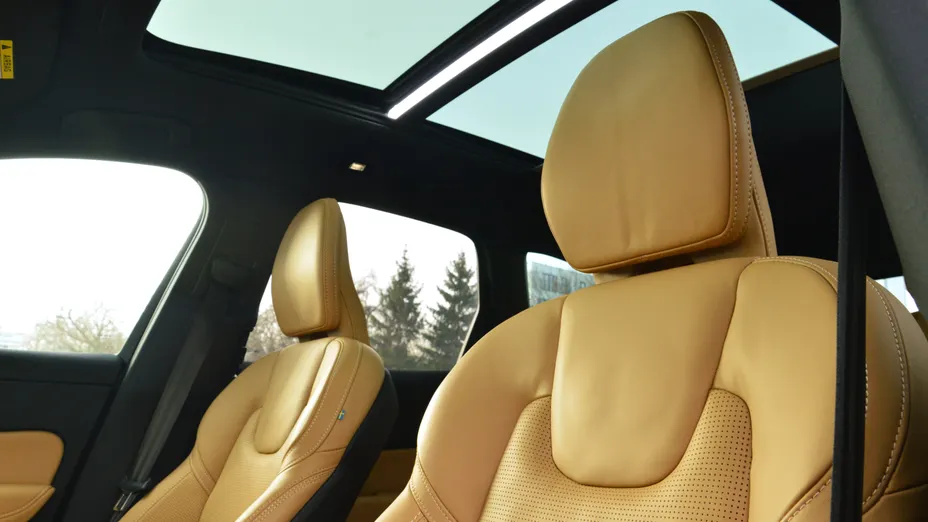 VOLVO XC60 XC60 T8 Plug-In Hybrid AWD Polestar Engineered aut