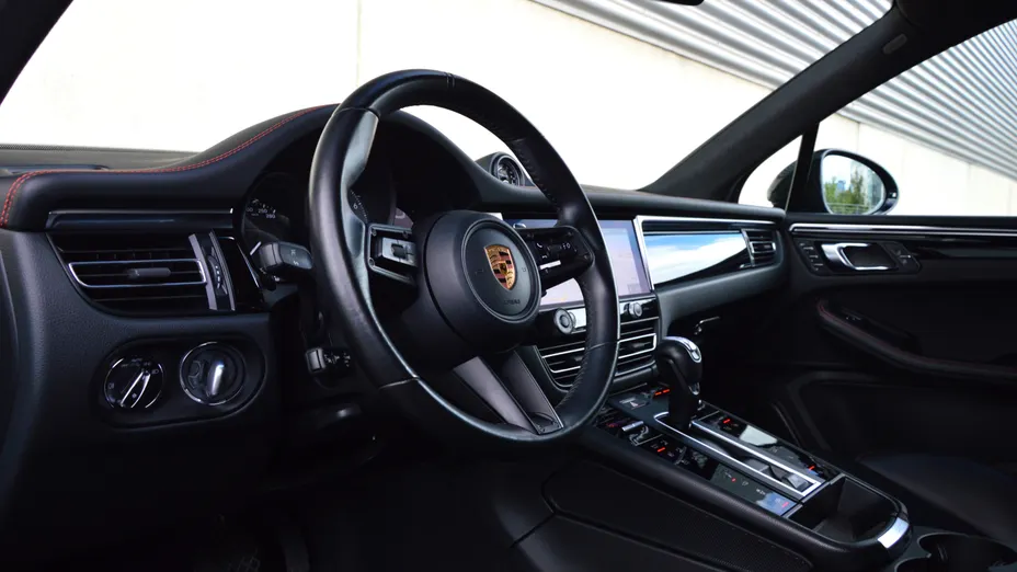 PORSCHE Macan Macan S