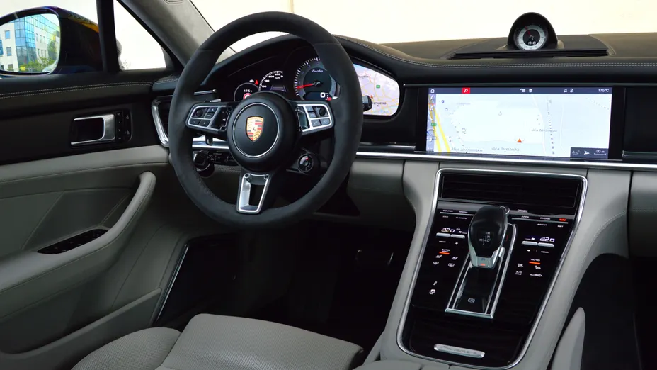 PORSCHE Panamera Panamera Turbo