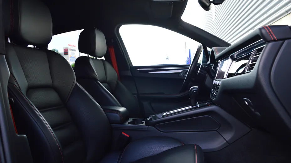 PORSCHE Macan Macan S