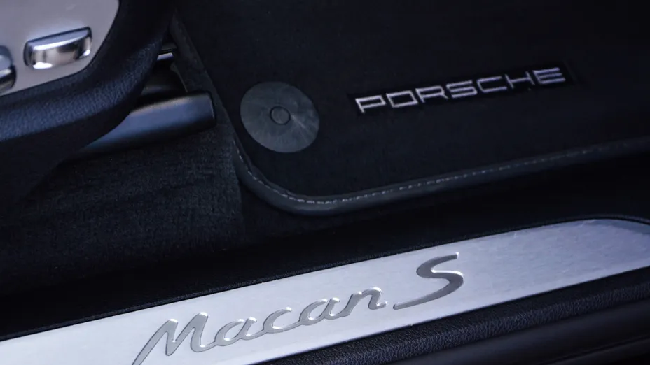 PORSCHE Macan Macan S