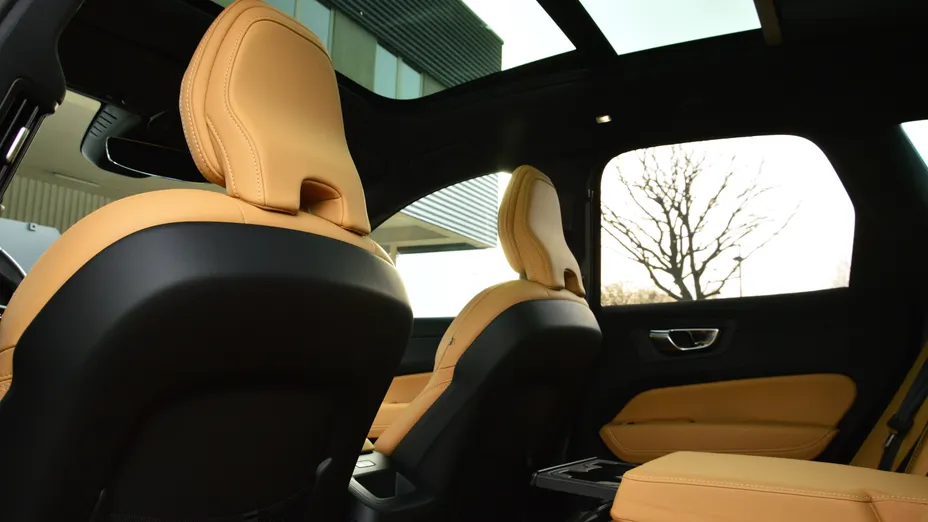 VOLVO XC60 XC60 T8 Plug-In Hybrid AWD Polestar Engineered aut