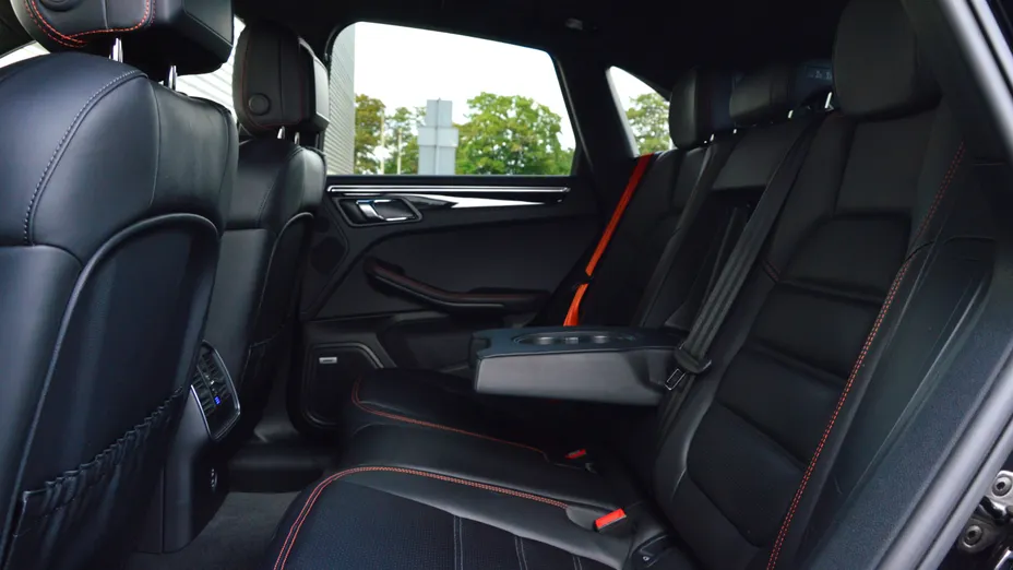 PORSCHE Macan Macan S