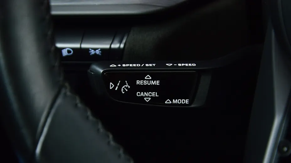 PORSCHE 911 911 Carrera 4 GTS