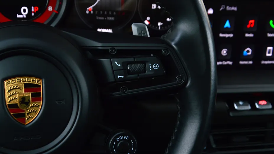 PORSCHE 911 911 Carrera 4 GTS