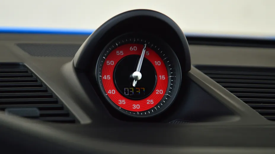 PORSCHE 911 911 Carrera 4 GTS