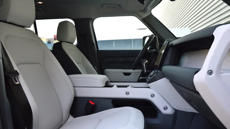LAND ROVER Defender Defender 110 3.0 D250 mHEV Nowy