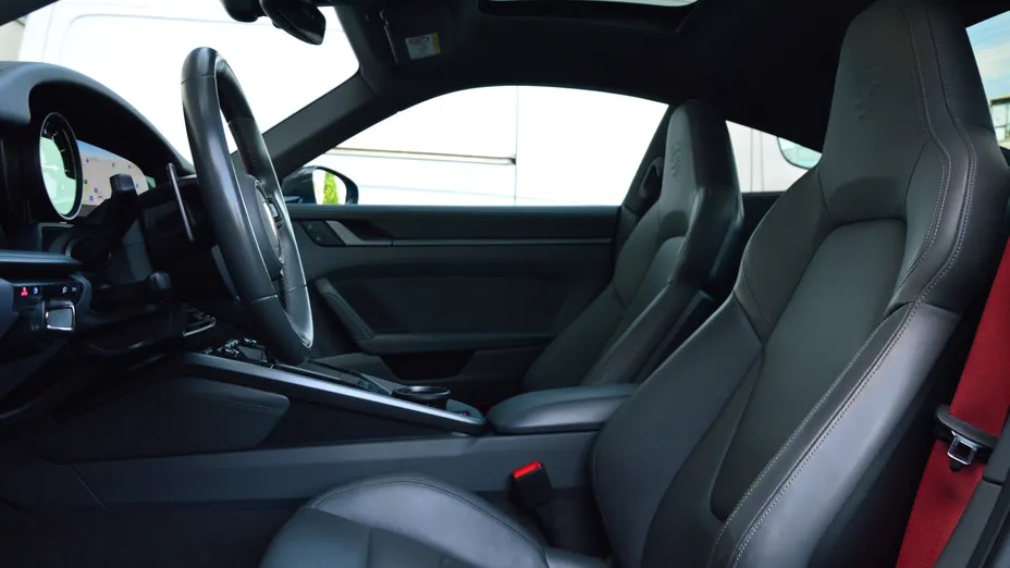 PORSCHE 911 911 Carrera 4S